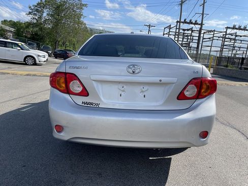 Used 2010 Toyota Corolla FWD image 4