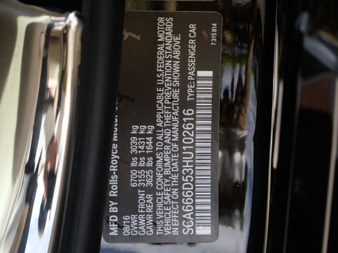 Used 2017 Rolls-Royce Dawn RWD image 37