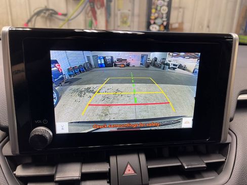 Certified 2025 Toyota RAV4 XLE AWD/4WD image 23