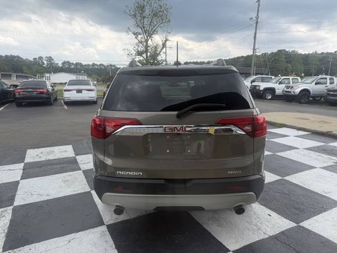Used 2019 GMC Acadia SLT AWD/4WD image 11