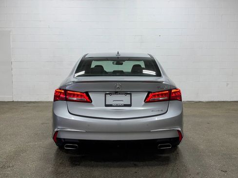 Used 2019 Acura TLX V6 SH-AWD w/ Advance Package image 4