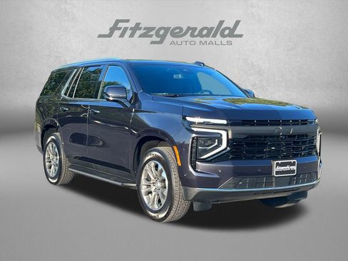 Used 2025 Chevrolet Tahoe LS AWD/4WD image 1