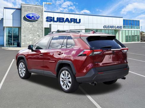 Used 2025 Toyota RAV4 XLE Premium FWD image 4