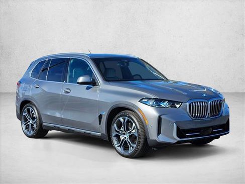 New 2026 BMW X5 xDrive50e w/ Parking Assistance Package image 7