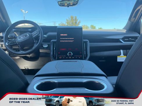 New 2026 GMC Yukon XL AT4 image 16