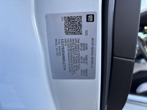 Used 2021 Chevrolet Corvette Stingray Preferred Cpe w/ 2LT image 38