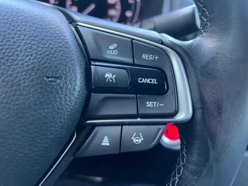 Used 2021 Honda Accord Touring image 40