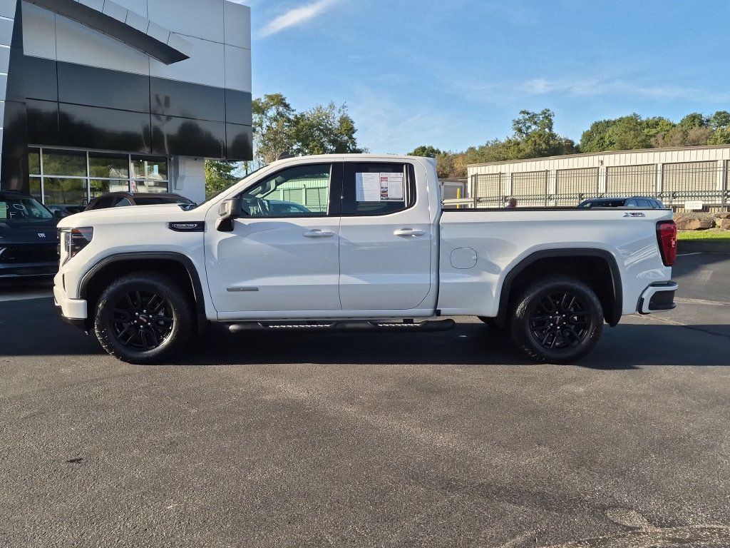 Used 2023 GMC Sierra 1500 Elevation AWD/4WD image 13