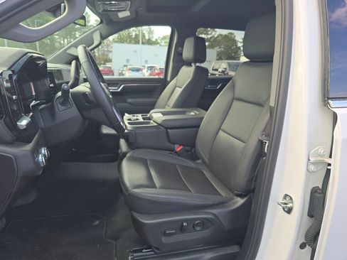 Used 2025 GMC Sierra 1500 SLT image 27