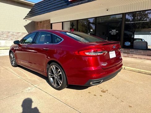 Used 2019 Ford Fusion Titanium image 5