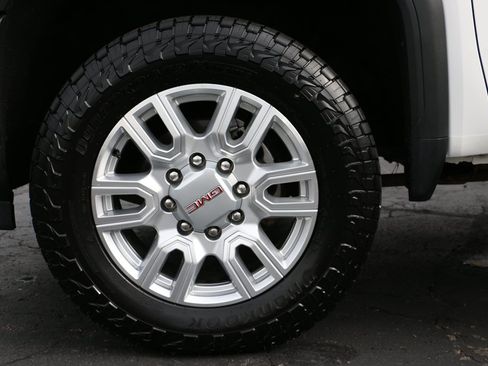 Used 2024 GMC Sierra 2500 SLT w/ SLT Convenience Package AWD/4WD image 41