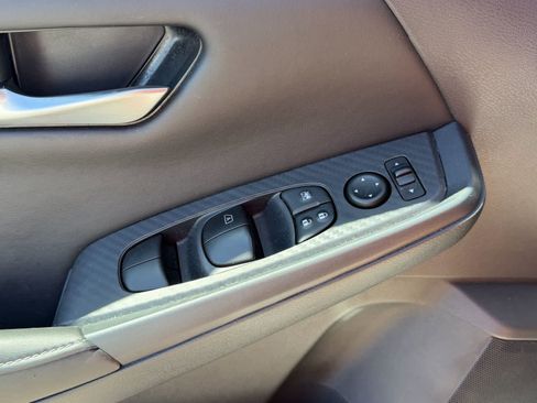 Certified 2025 Nissan Sentra SV w/ Trunk Package image 18