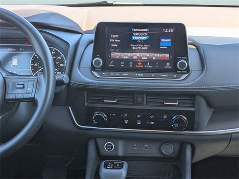 Used 2023 Nissan Rogue S image 21
