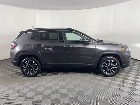 Used 2022 Jeep Compass Limited AWD/4WD image 6