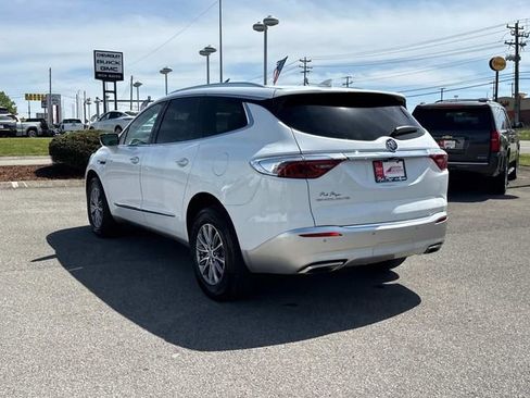 Used 2023 Buick Enclave Essence FWD image 5