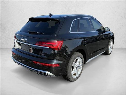 Used 2024 Audi Q5 e Premium w/ Convenience Package AWD/4WD image 5