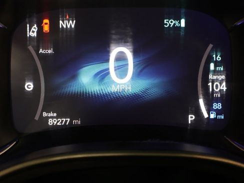 Used 2021 Chrysler Pacifica Touring-L FWD image 42