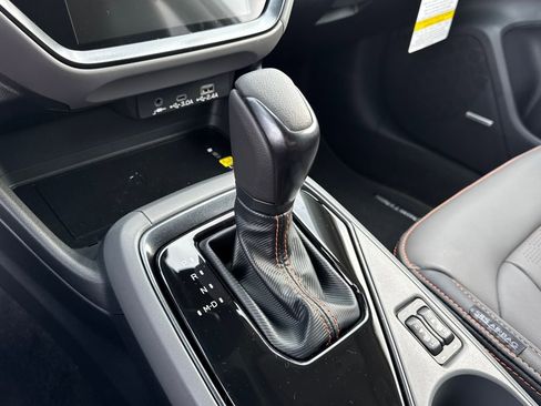 New 2025 Subaru Crosstrek 2.5i Limited w/ Crosstrek Mirror Package image 17