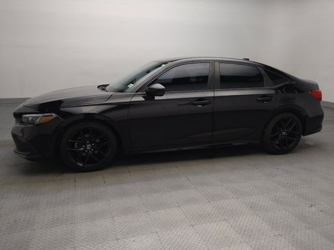 Used 2022 Honda Civic Sport image 2