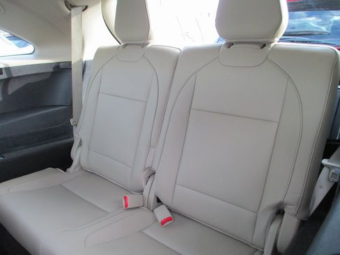 Used 2019 Acura MDX 3.5L Advance Pkg w/Entertainme image 18