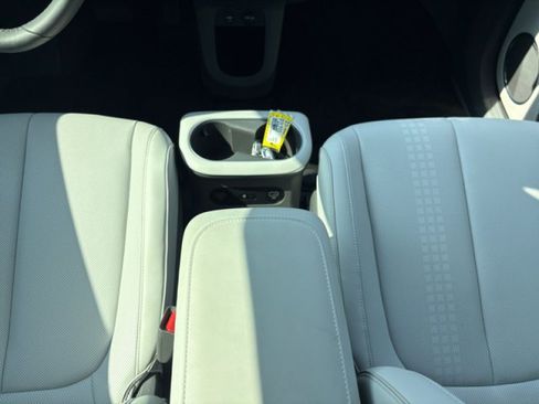 Used 2023 Hyundai Ioniq 5 Limited AWD/4WD image 14