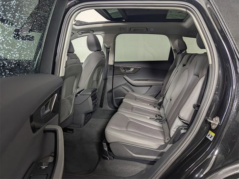 Used 2025 Audi Q7 3.0T Premium Plus image 23