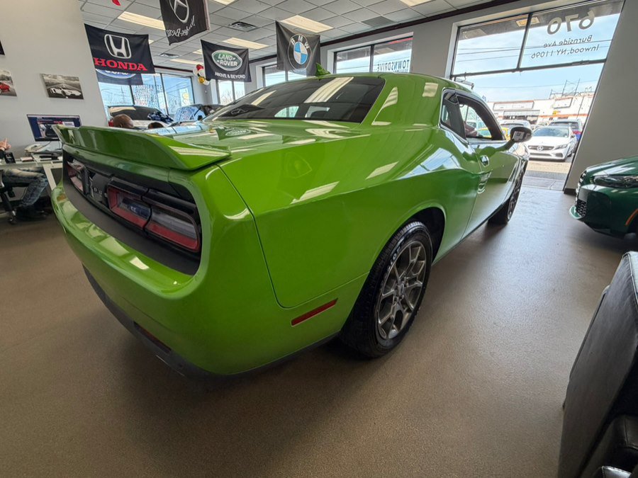 Used 2017 Dodge Challenger GT w/ Driver Convenience Group AWD/4WD image 11