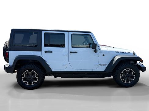Used 2012 Jeep Wrangler Unlimited Rubicon w/ Connectivity Group AWD/4WD image 6