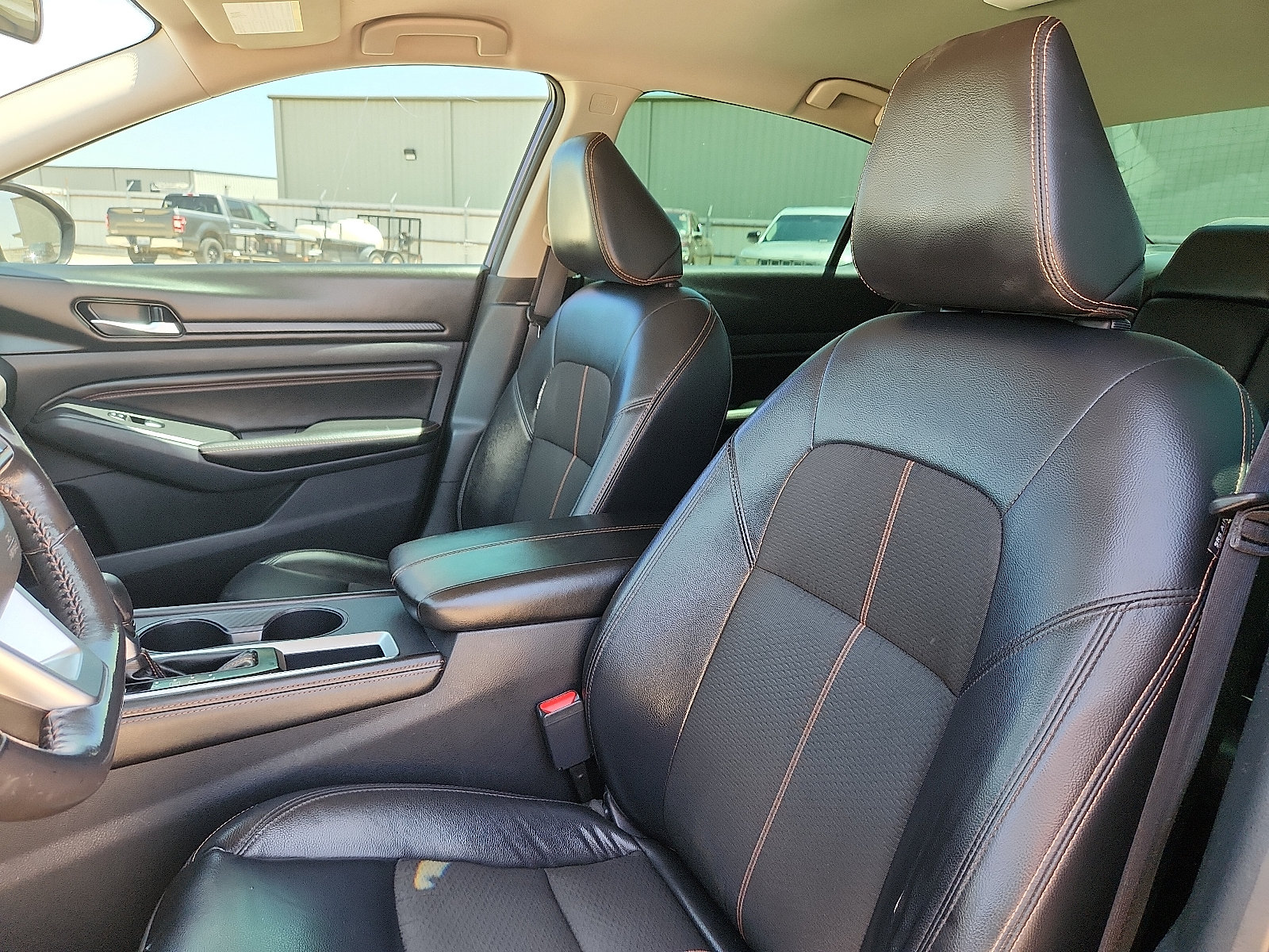 Used 2022 Nissan Altima 2.5 SR FWD image 13