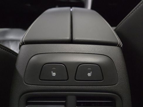 Used 2023 Buick Envision Avenir image 19