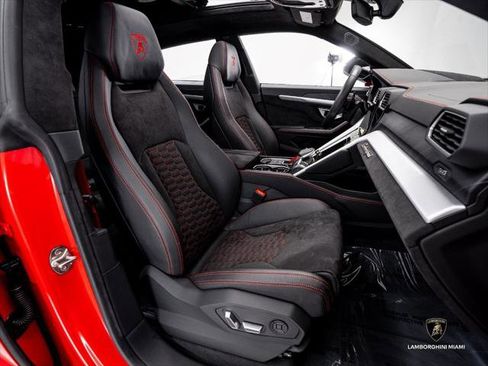 Used 2024 Lamborghini Urus S AWD/4WD image 40