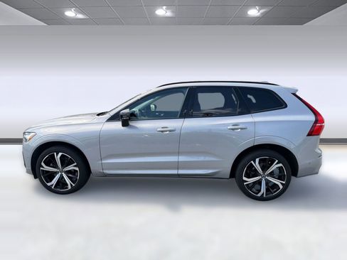 Used 2023 Volvo XC60 B5 Ultimate image 2