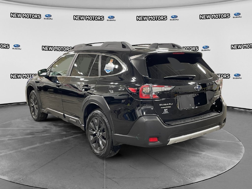 Used 2025 Subaru Outback Limited XT AWD/4WD image 3