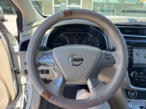 Used 2015 Nissan Murano SV w/ Cargo Package w/Cover FWD image 7