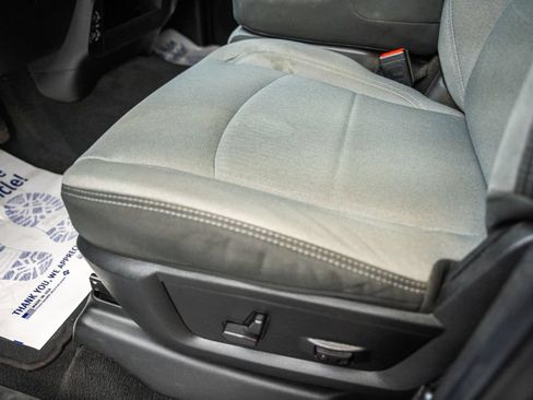 Used 2023 Chevrolet TrailBlazer LT w/ Convenience Package FWD image 41