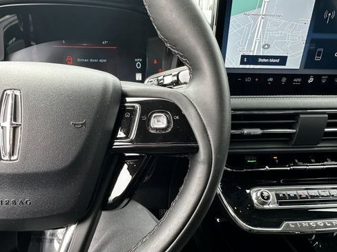 Certified 2024 Lincoln Corsair AWD image 29