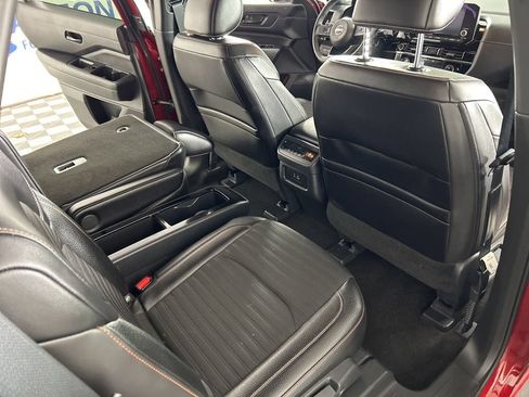 Used 2024 Nissan Pathfinder Rock Creek AWD/4WD image 40