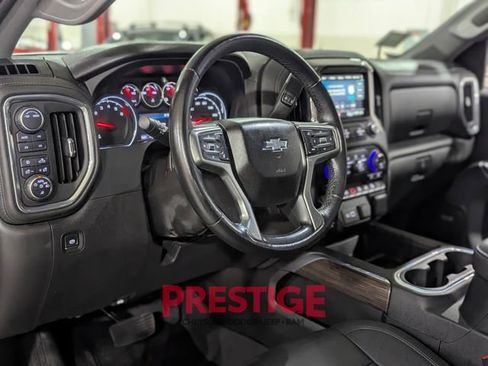 Used 2021 Chevrolet Silverado 1500 LT Trail Boss w/ Convenience Package II image 17