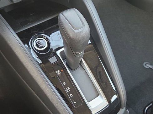 Used 2025 Nissan Versa SV w/ Trunk Package image 45