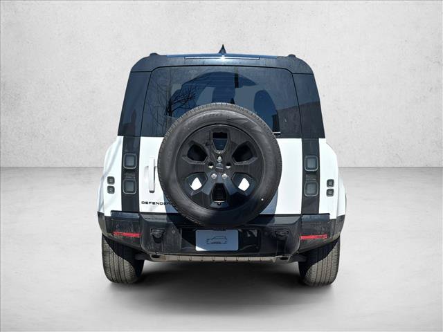 Used 2026 Land Rover Defender 110 X-Dynamic SE AWD/4WD image 6