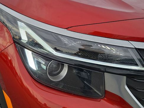 New 2026 Kia Seltos S image 5