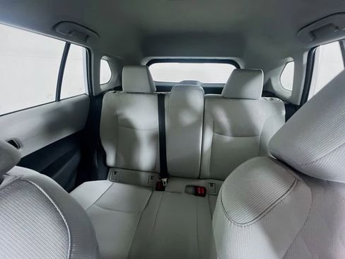 Used 2025 Toyota Corolla Cross L image 25