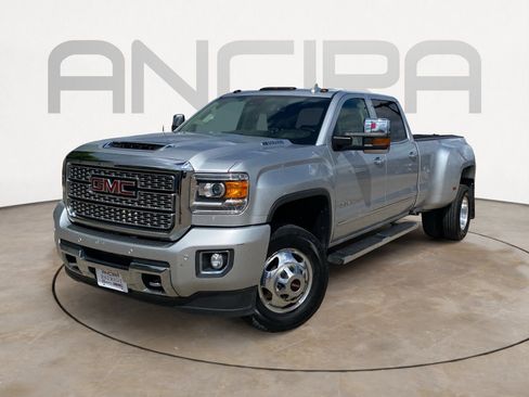 Used 2019 GMC Sierra 3500 Denali w/ Duramax Plus Package image 6