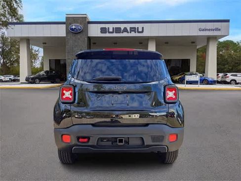 Used 2017 Jeep Renegade Trailhawk image 5