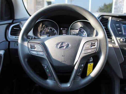 Used 2018 Hyundai Santa Fe Sport image 15