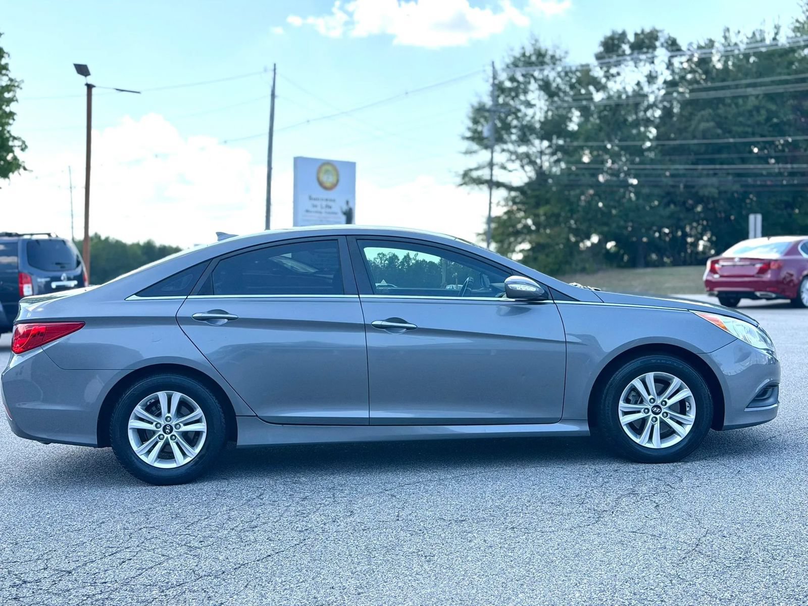 Used 2014 Hyundai Sonata GLS w/ Popular Equipment Group 2 FWD image 9