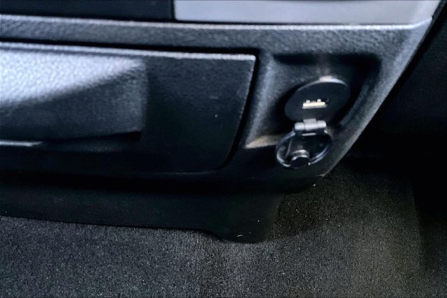Used 2019 RAM 1500 Classic SLT AWD/4WD image 28