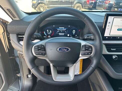 New 2025 Ford Explorer Active w/ Active Comfort Package image 47