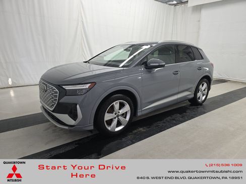 Used 2024 Audi Q4 e-tron Premium w/ Convenience Package image 1