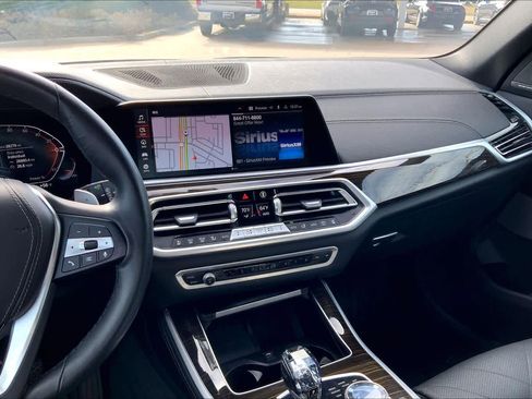 Used 2023 BMW X5 xDrive40i w/ Executive Package image 6